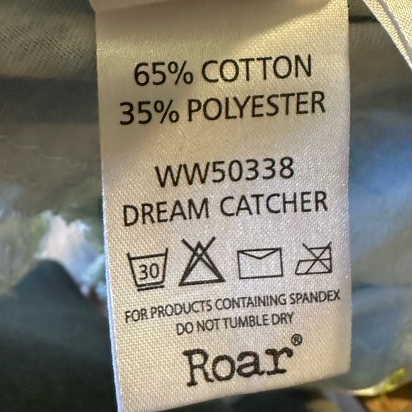 ROAR Western Wear Button Front Rhinestone Top - Picture 7 of 7